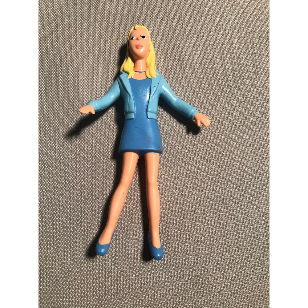 Purple Moon Nicole Adventure Friends Toy Action Figure Doll 1997 50118 Blonde